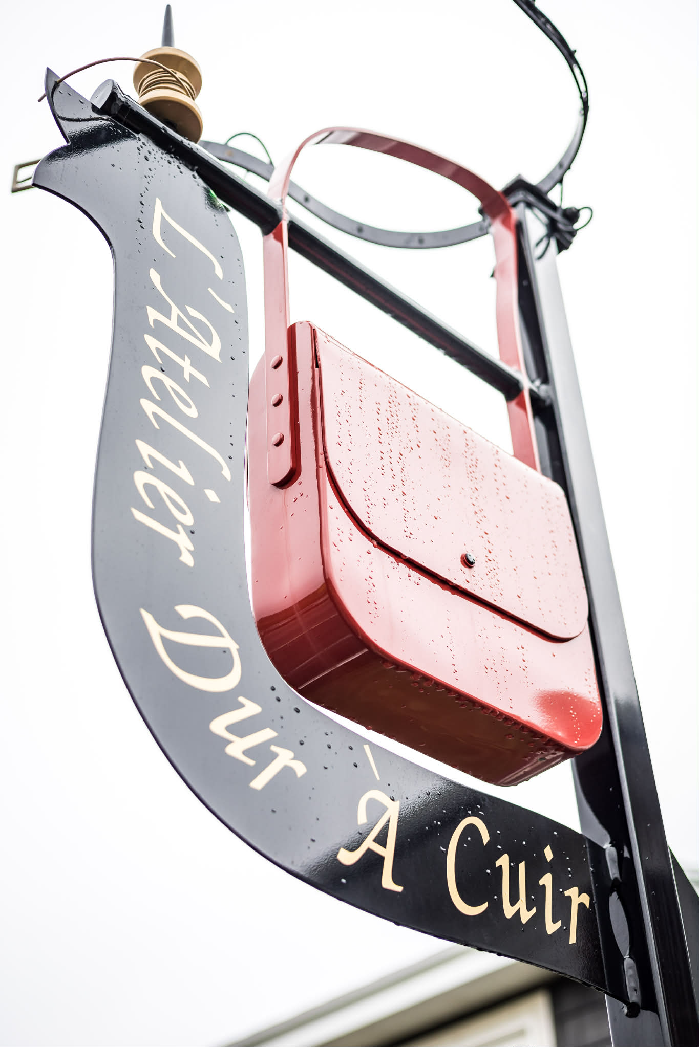 L'Atelier Dur à Cuir — Enseigne de la boutique